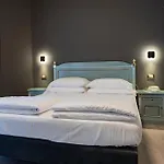 Cavour 30Tre - Moderno Per Tradizione 3* ストレーザ