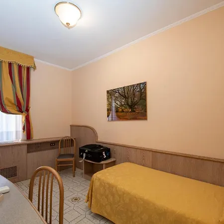 Moderno - Cavour 30tre