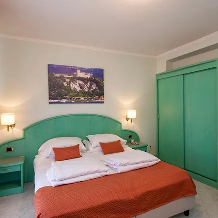 Hotel Moderno 3*