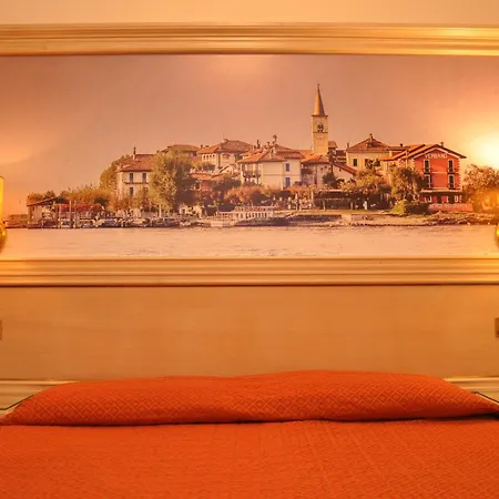 Moderno Hotel 3*