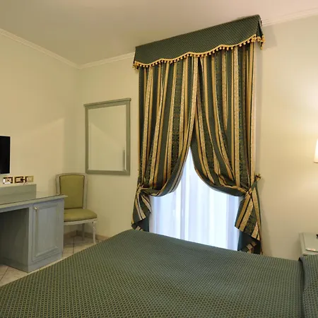 Cavour 30tre - Gia Moderno Hotel Stresa