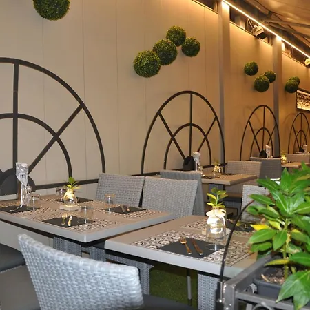 Ξενοδοχείο Cavour 30tre - Moderno 3*