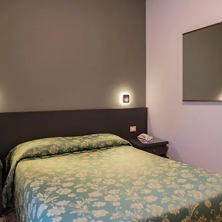 Cavour 30tre - Moderno Στρέσα