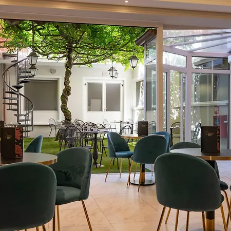 Cavour 30tre - Moderno Per Tradizione Szálloda 3*