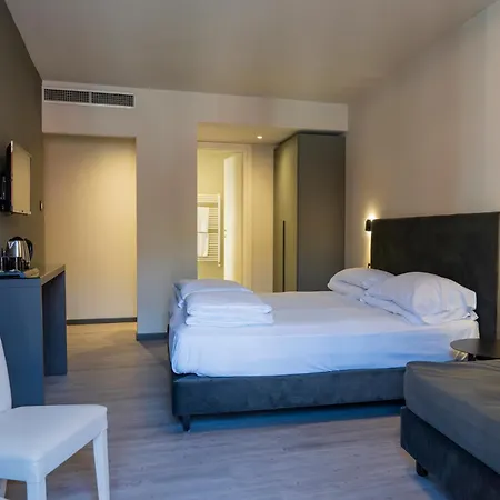 Cavour 30tre - Moderno Στρέσα