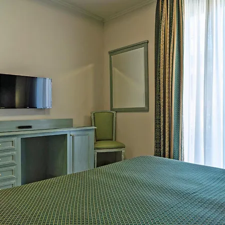 Cavour 30tre - Moderno 3*