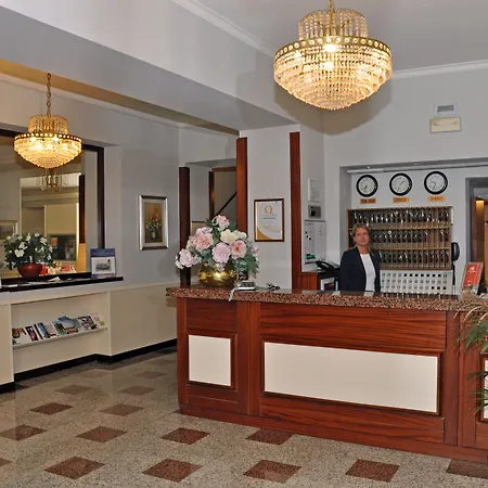 Ξενοδοχείο Cavour 30tre - Moderno