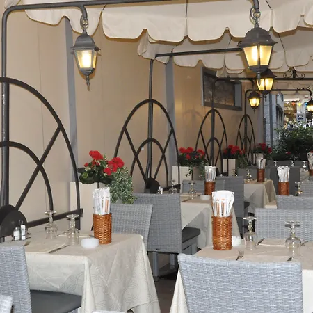 Cavour 30tre - Moderno 酒店