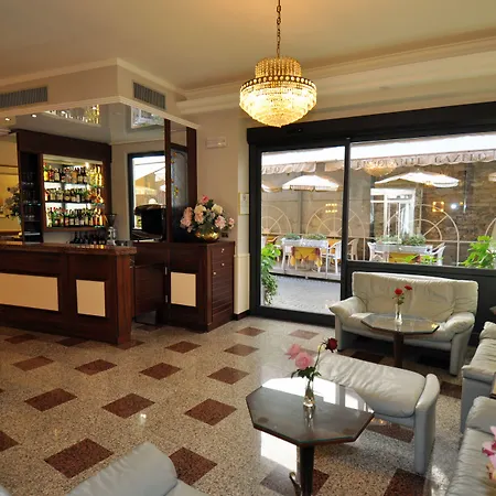 Cavour 30tre - Moderno Stresa