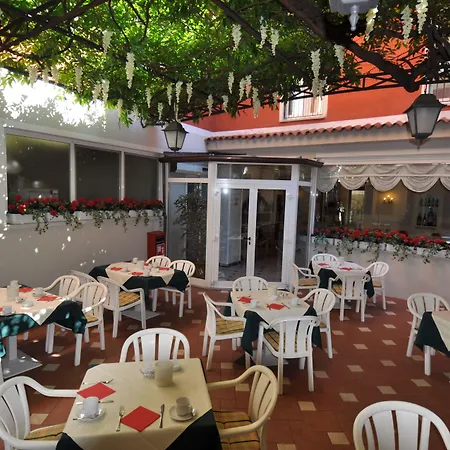 Cavour 30tre - Moderno Στρέσα