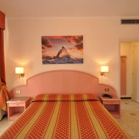 Moderno Hotel