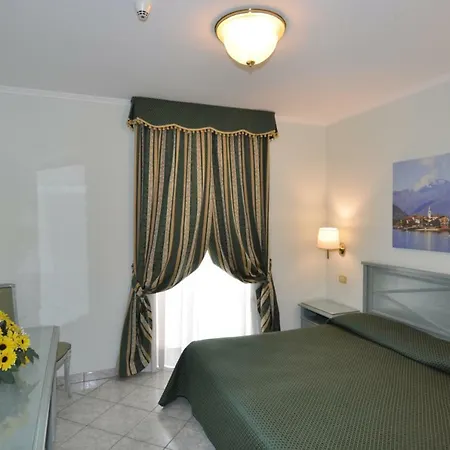 Hotel Moderno 3*