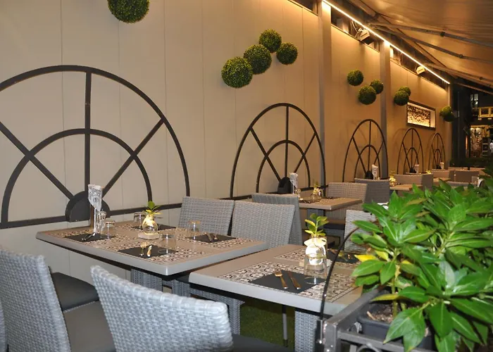 Szálloda Cavour 30tre - Moderno 3*