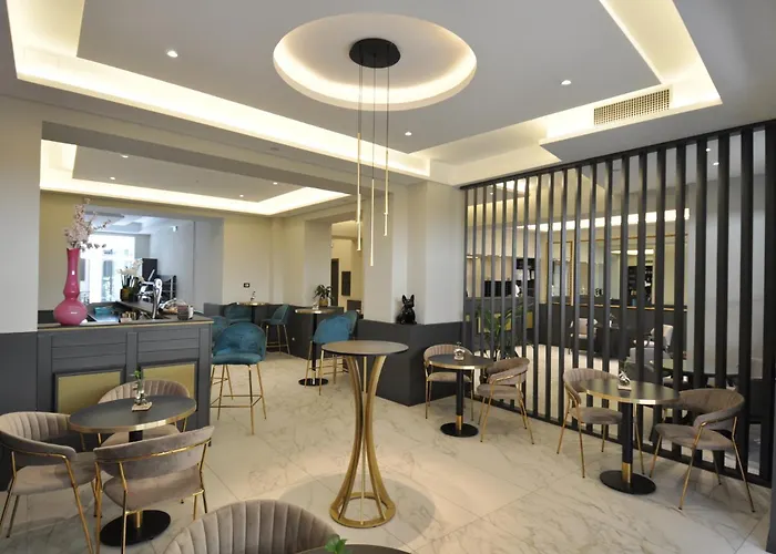 Cavour 30tre - Moderno Otel