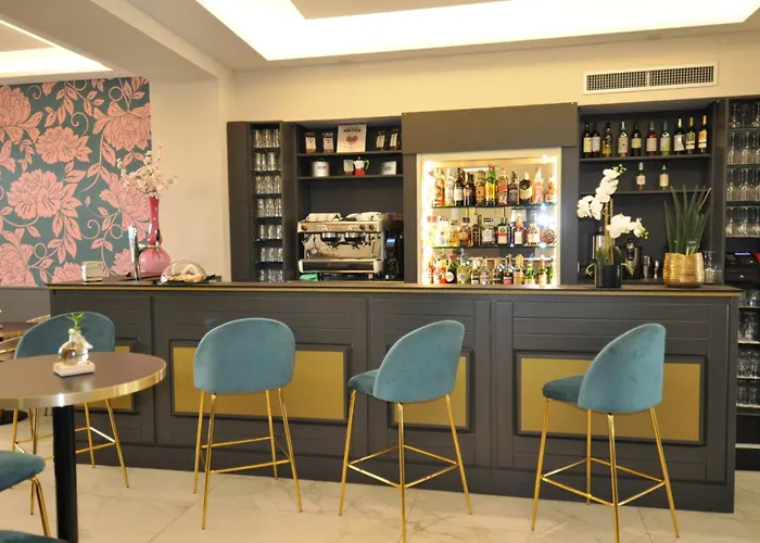 Otel Cavour 30tre - Moderno 3*