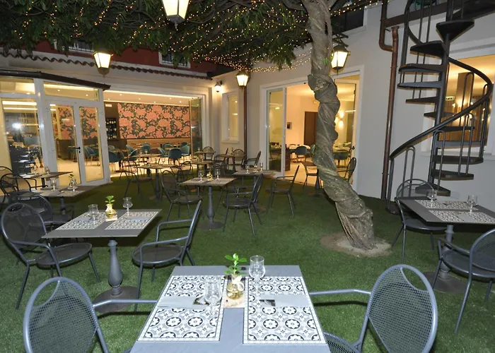 Cavour 30tre - Moderno Otel Stresa