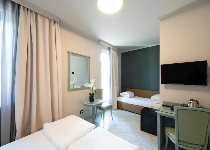 Cavour 30tre - Moderno Otel 3*