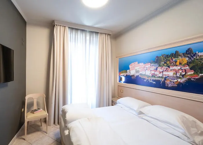 Cavour 30tre - Moderno Szálloda