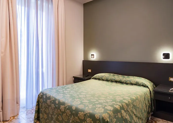 Otel Cavour 30tre - Moderno Stresa