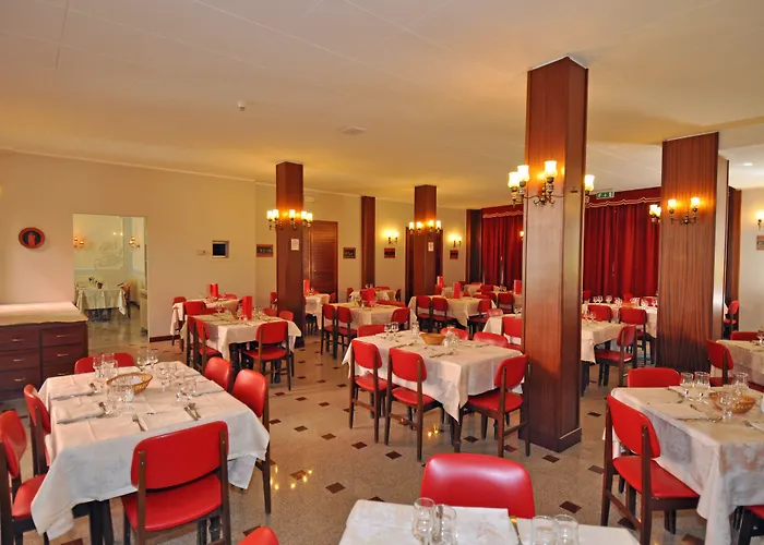 Szálloda Cavour 30tre - Moderno 3*