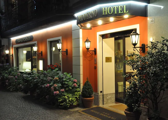 Otel Cavour 30tre - Moderno Stresa