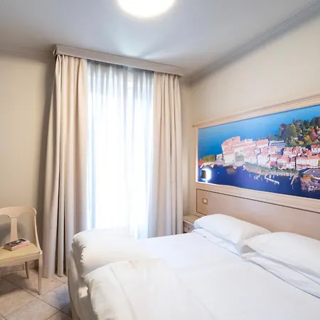 Cavour 30tre - Moderno Per Tradizione Hotel