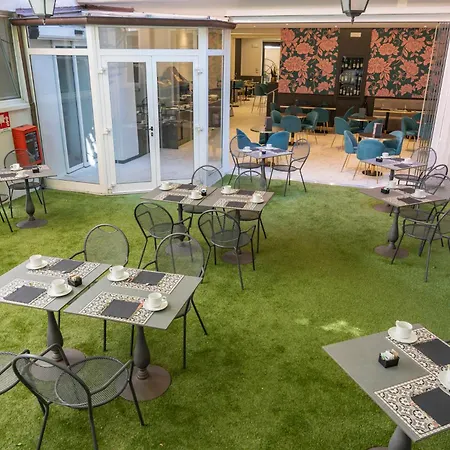 Cavour 30tre - Moderno Per Tradizione